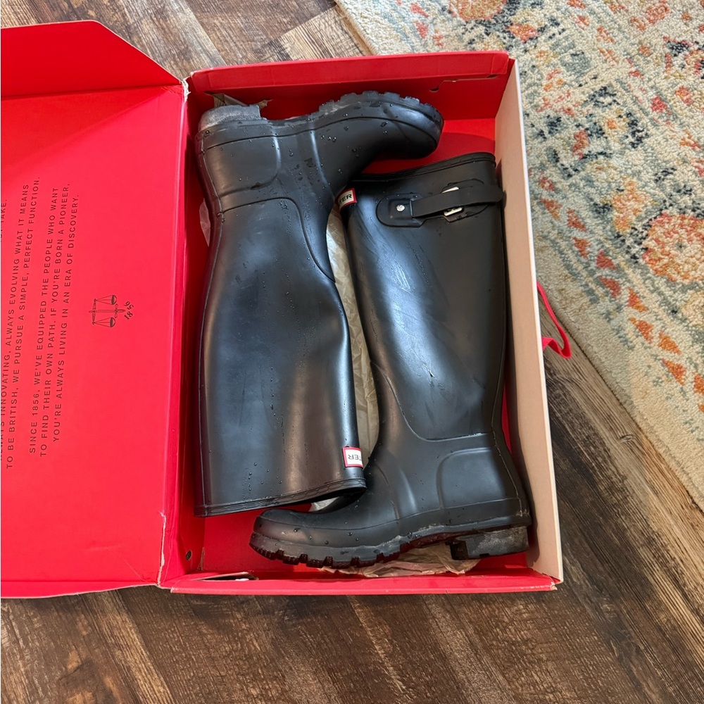 Hunter Women's Black Tall Boots